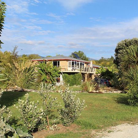 Labyrinth Gardens Guest House Takaka Dış mekan fotoğraf