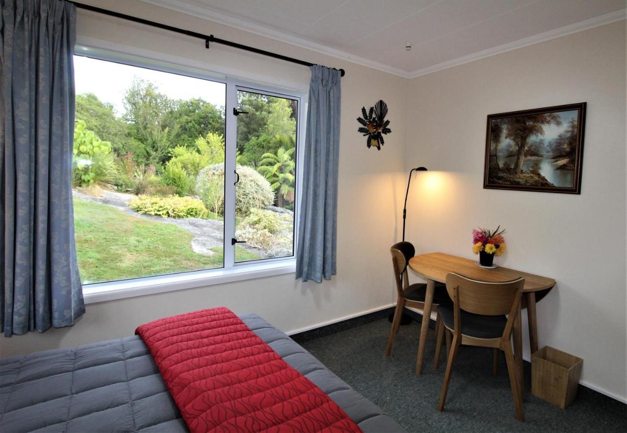 Labyrinth Gardens Guest House Takaka Dış mekan fotoğraf