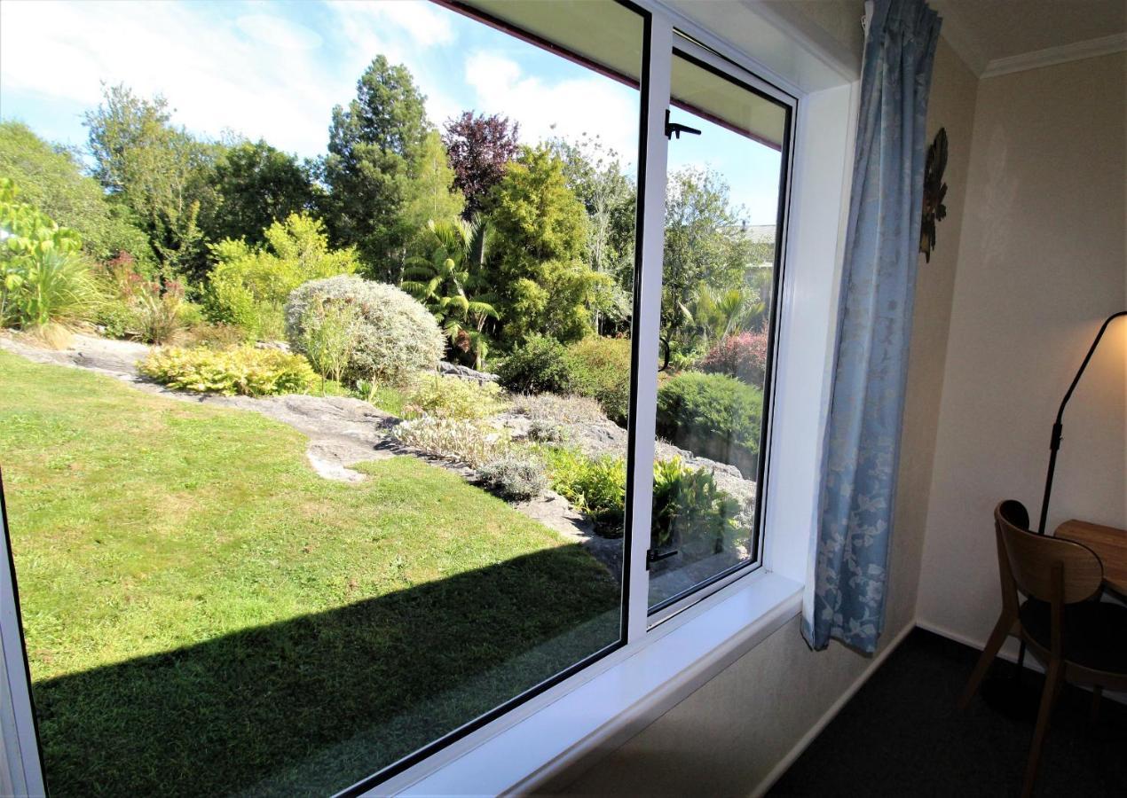 Labyrinth Gardens Guest House Takaka Dış mekan fotoğraf